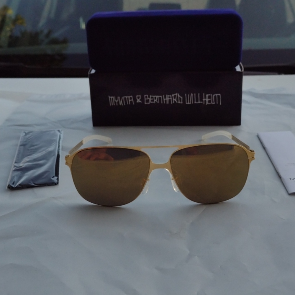 Mykita sunglasses schorsch F9-Gold flash square